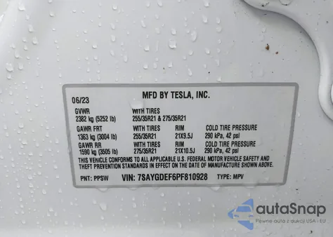 2023 Tesla Model Y Performance Dual Motor All-Wheel Drive z USA, uszkodzony, nr VIN 7SAYGDEF6PF810928